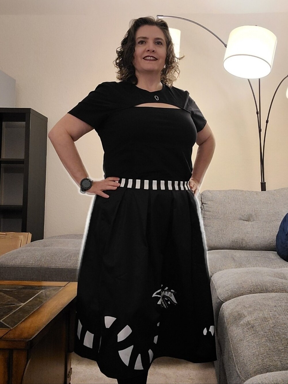 Beetlejuice x Unique Vintage Plus Size Sandworm Jayne Swing Skirt
1X/16 - Picture 3 of 10